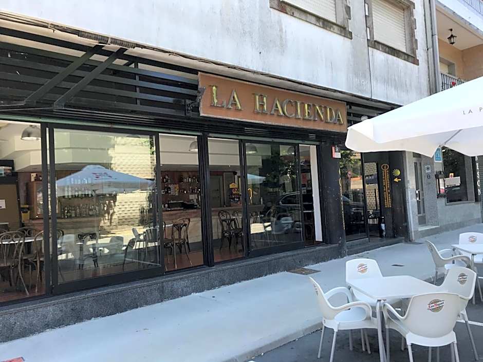 Albergue O Pedrón Hostel & Rooms