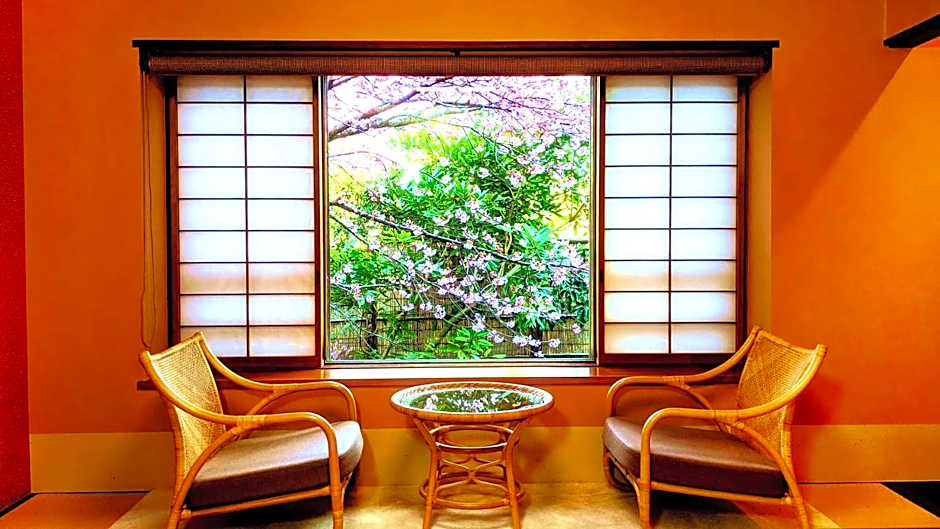 Izukogen Shirogasaki Onsen Hanafubuki