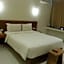 L Bajo Hotel Komodo
