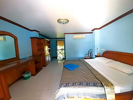 King Room with Pool View