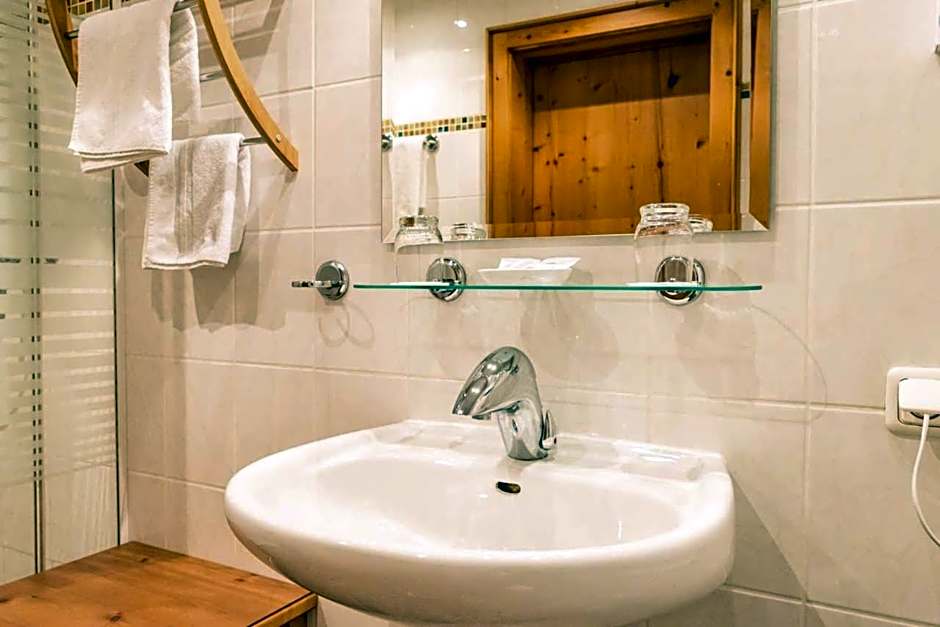 Metzgerei Gasthof Oberhauser - Hotel zur Post