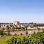 Holiday Inn Express & Suites Laurel Lakes By IHG