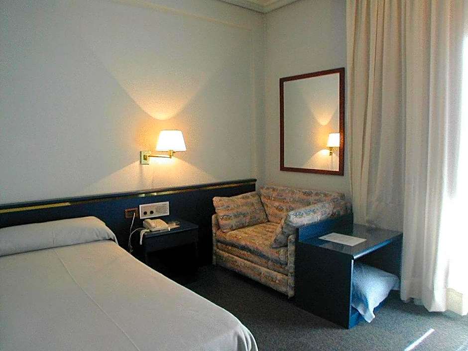 Hotel Rey Sancho Ramírez