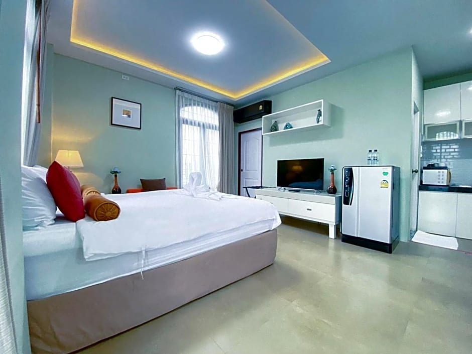 Daddy Dream Hotel and Residence