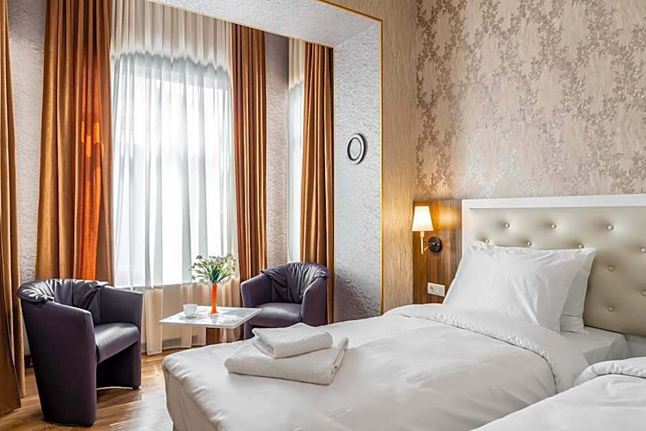 Ornament Hotel