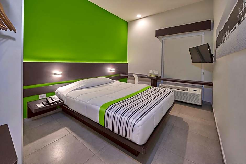 City Express Junior by Marriott Cancun