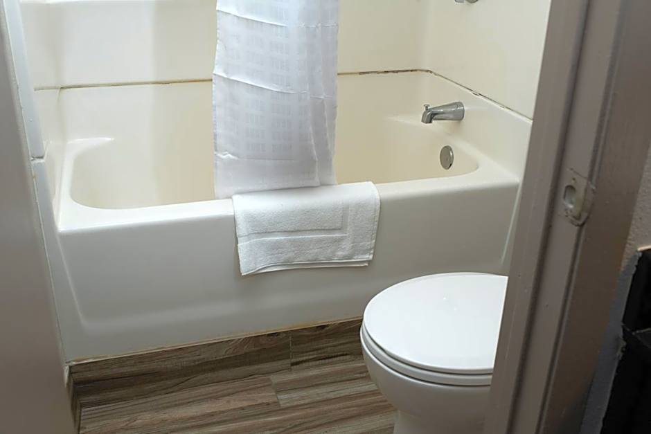 AmericInn by Wyndham Madison WI