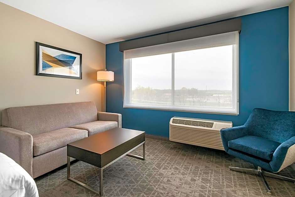 Holiday Inn Express and Suites Lancaster - Mount Joy By IHG