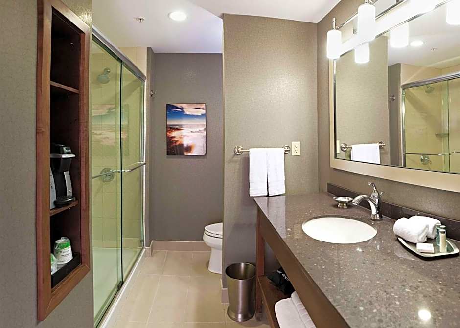 Hampton Halifax Downtown