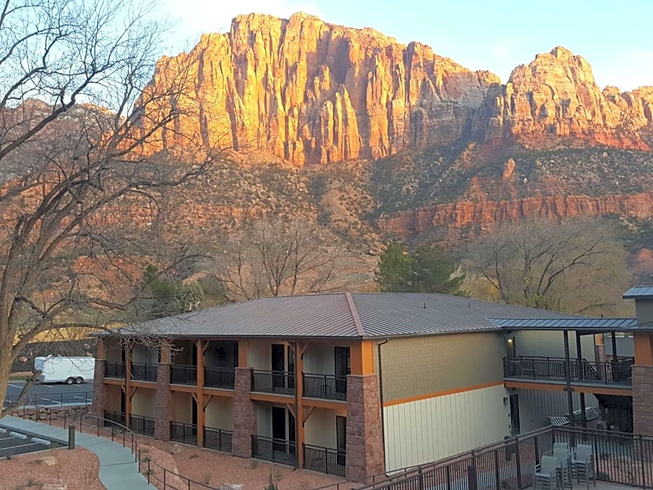 Best Western Plus Zion Canyon Inn & Suites
