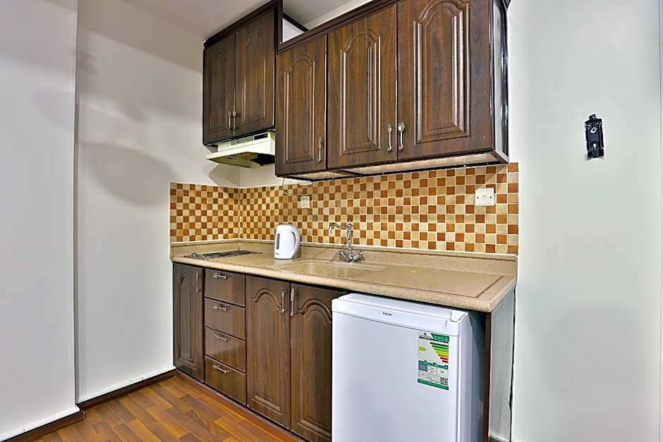 OYO 288 Diafati Residential Units