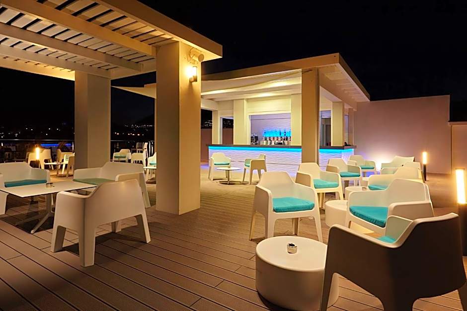 Hotel Las Arenas, Affiliated by Melia