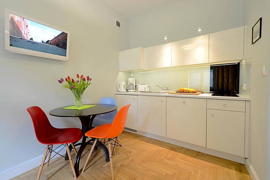 Crystal Suites Chez Helena