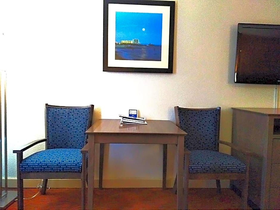Best Western Plus Cypress Creek