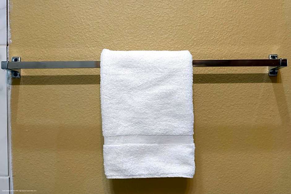 Texas Bungalows Hotel & Hotel Que at Lakeline Austin Cedar Park