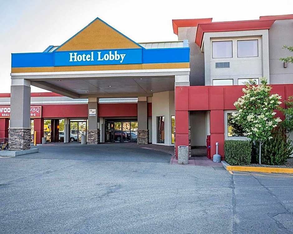 Quality Inn & Conference Centre Red Deer - 50th Avenue
