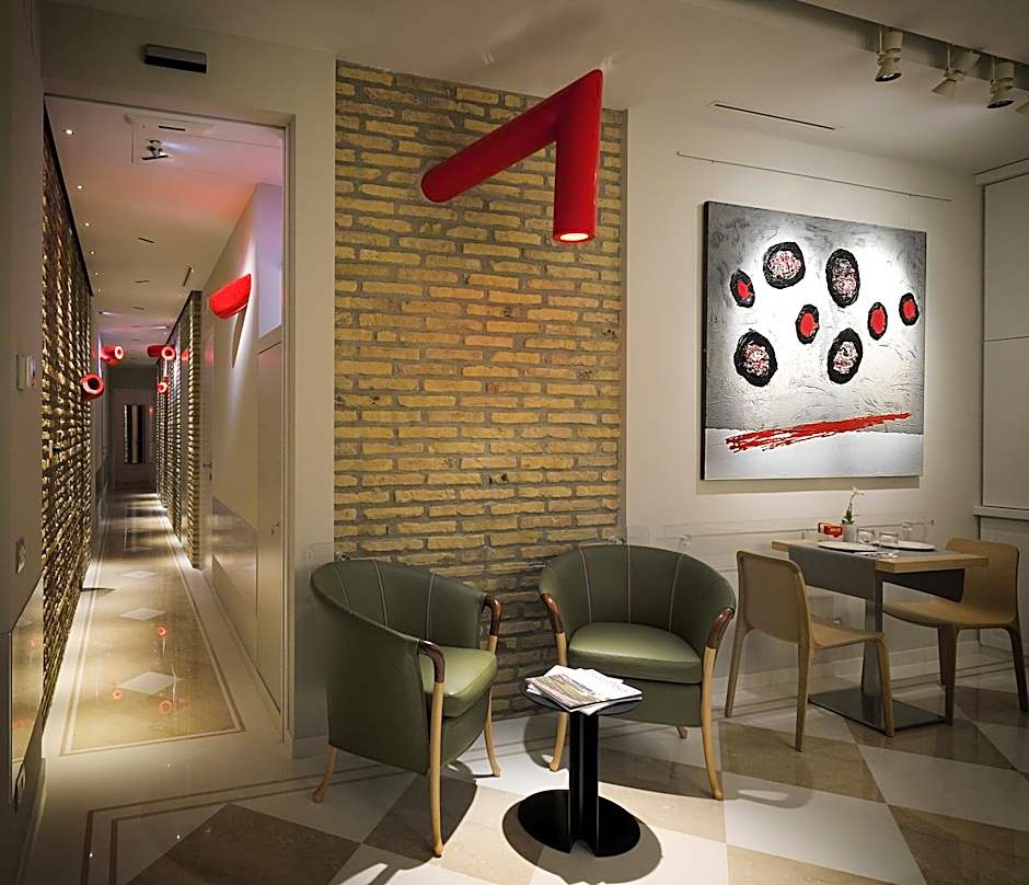 Navona Rooms