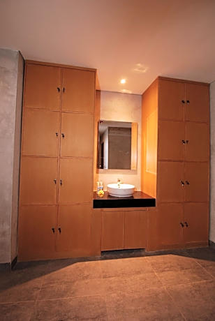 Bed in 4-Bed Female Dormitory Room