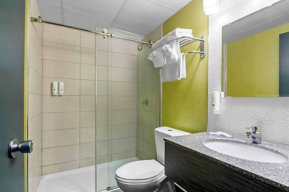 Quality Inn West Springfield