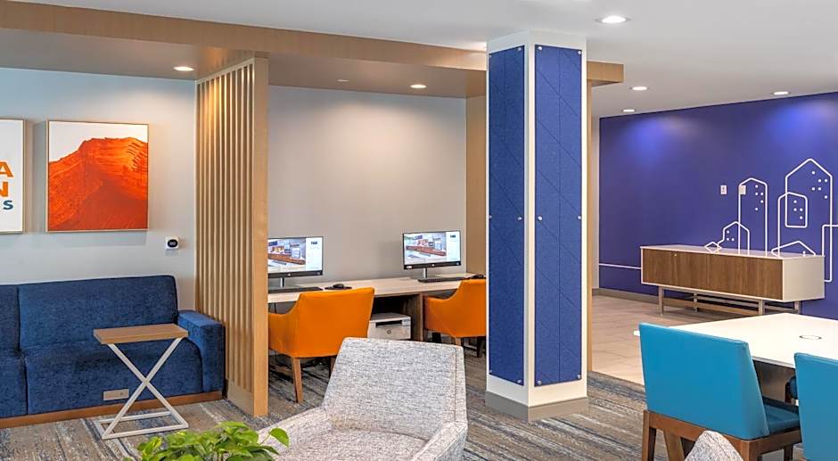 Holiday Inn Express & Suites - Hawaiian Gardens By IHG