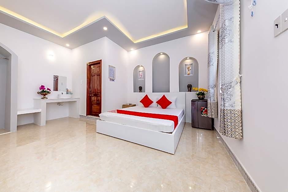 Super OYO 598 Peony Hotel