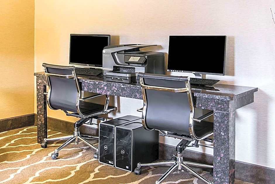 Quality Inn & Suites