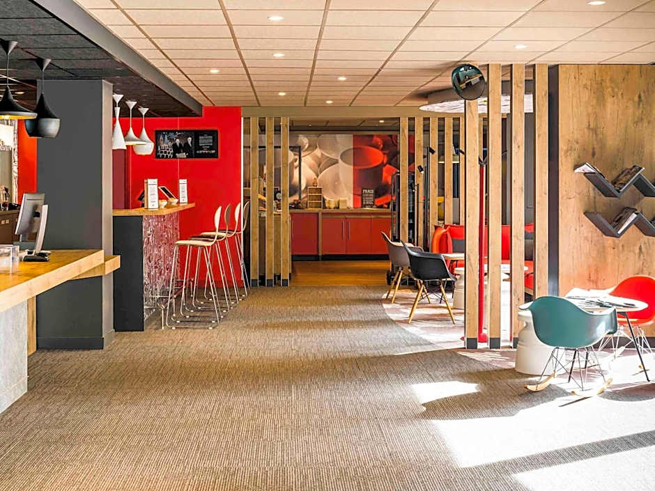ibis Paris Pont de Suresnes