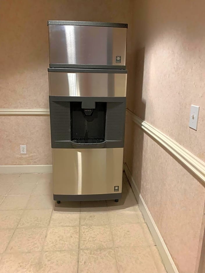 Super 8 by Wyndham Hillsboro TX
