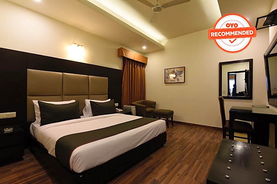 Collection O Collection O Venkata Sai Sadan Mathrusree Nagar Near Nexus Hyderabad – Hyderabad, 
