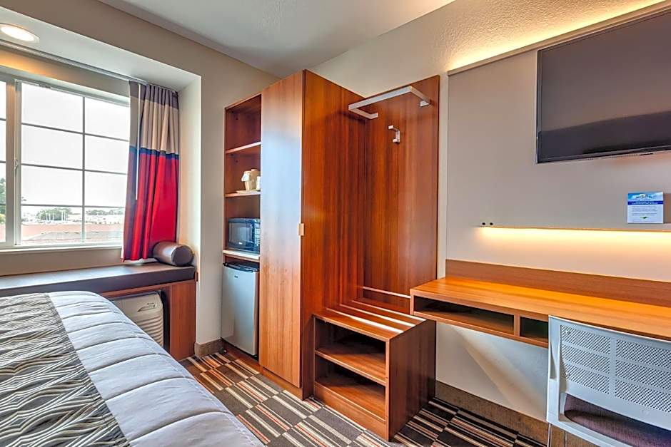 Microtel Inn & Suites by Wyndham Niagara Falls