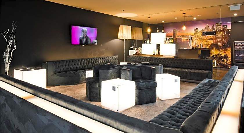 Golden Tulip Sao Joao da Madeira Hotel