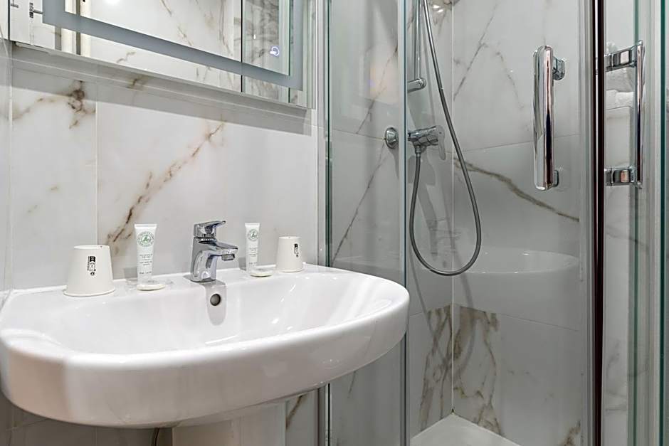 Hotel Riviera Renovated