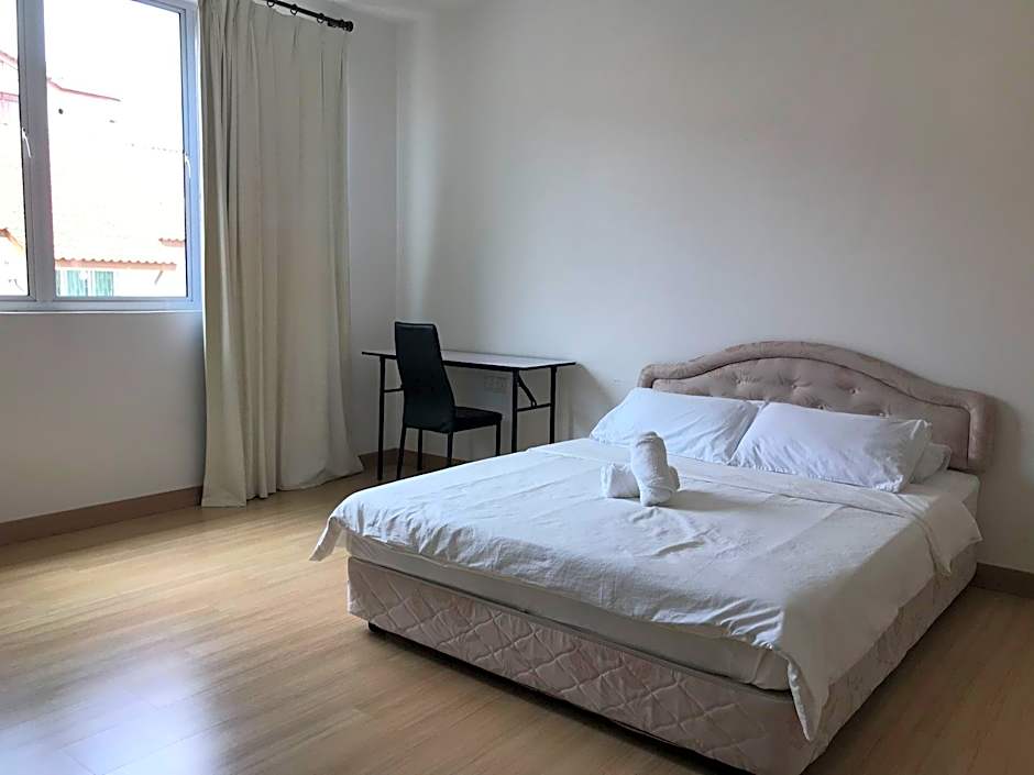 Island Hostel Bayan Lepas