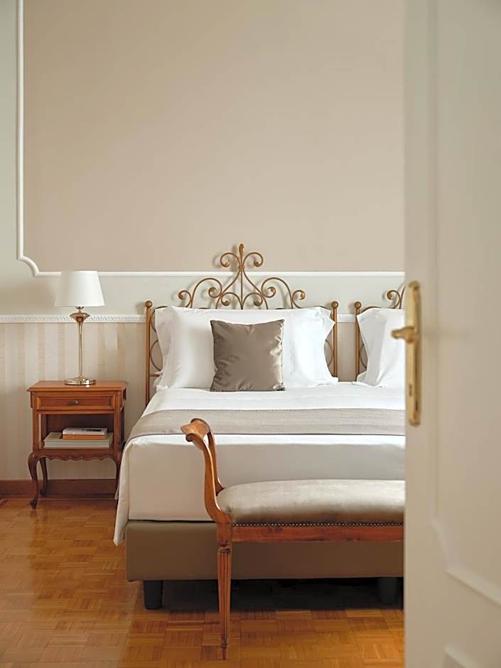 Photo 1 of 1 of Deluxe Suite, Sea View