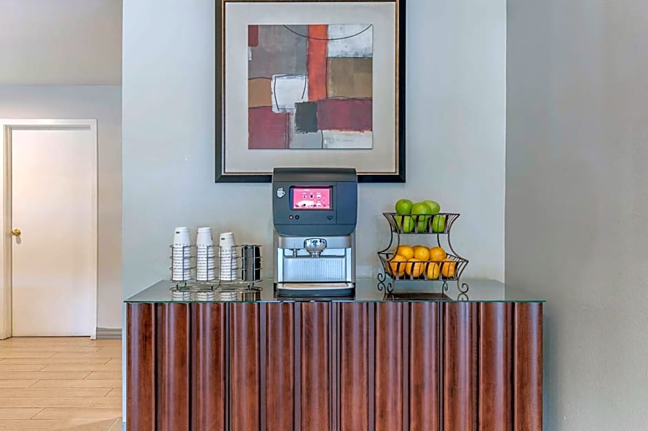 Best Western Plus Executive Inn