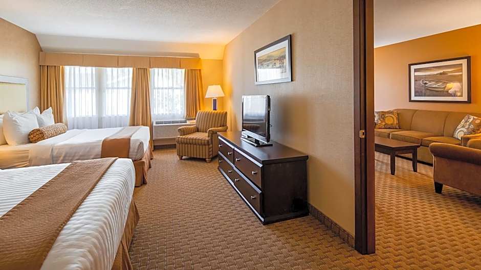 Best Western Plus Emerald Isle Hotel