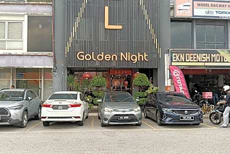 Golden Night Hotel Sunway by StayZy
