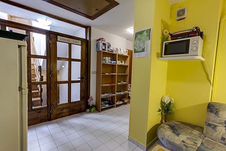 Rooms & Apartments Jana