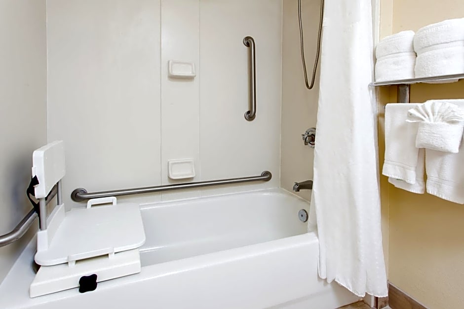 Holiday Inn Express North Myrtle Beach - Little River, an IHG Hotel