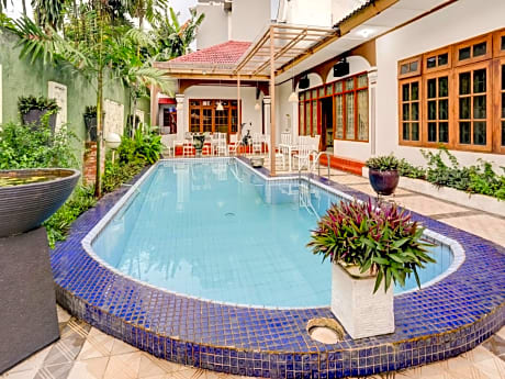 Capital O 90066 Tobana Pejaten House