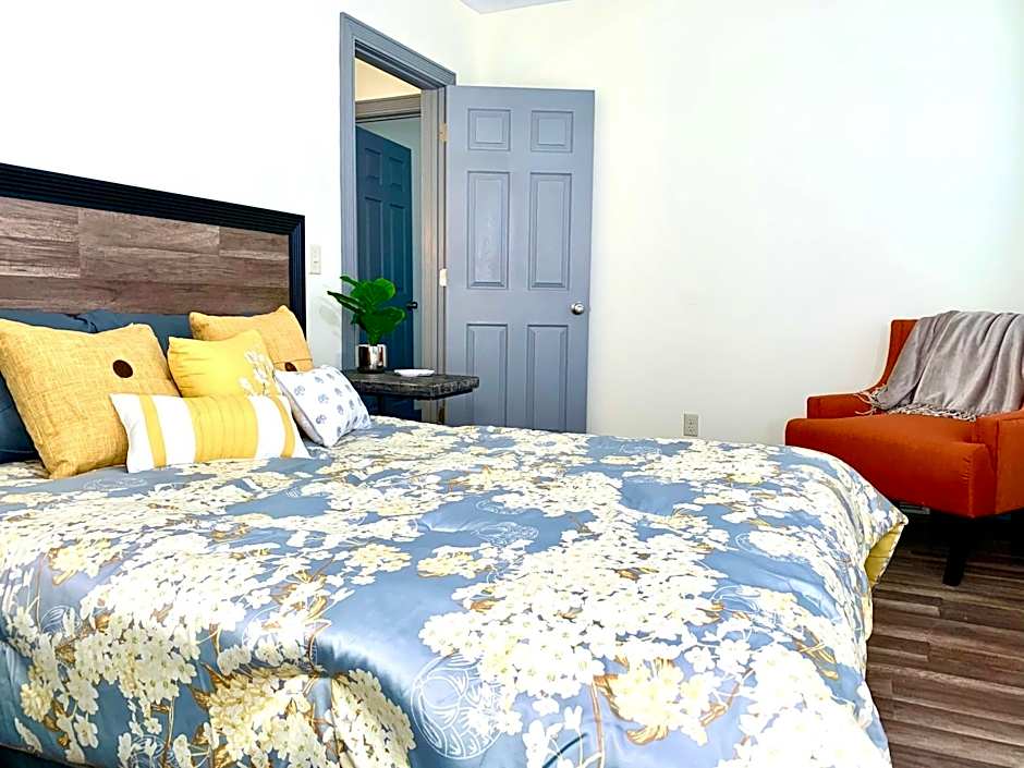 Perfect 6BR Stay Near Falls & Attractions