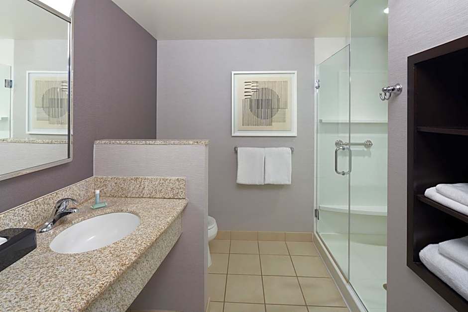 Courtyard by Marriott Glassboro Rowan University