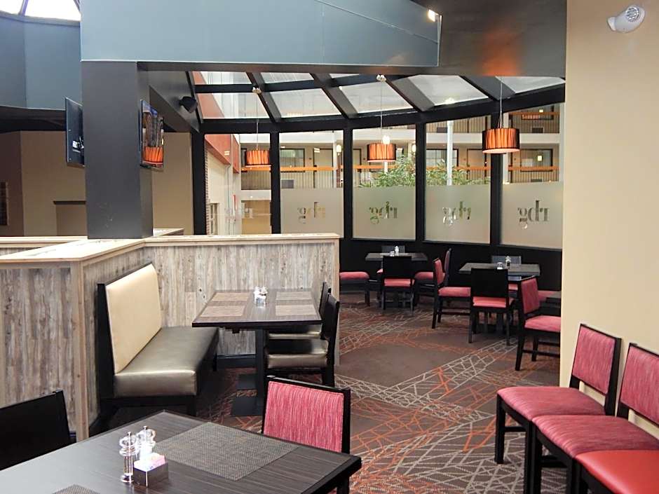 Ramada by Wyndham Beaver Falls