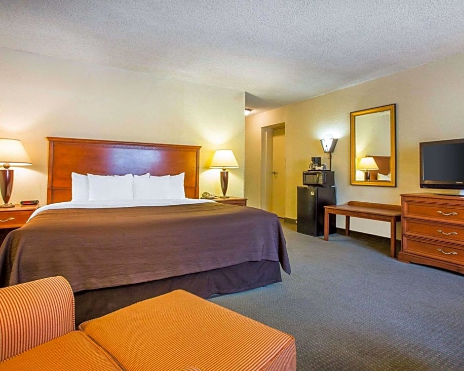 Budgetel Inn & Suites Atlanta