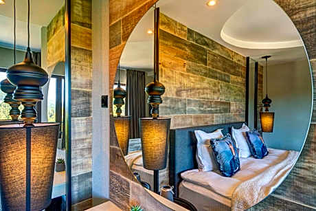 Two-Bedroom Deluxe Apartment