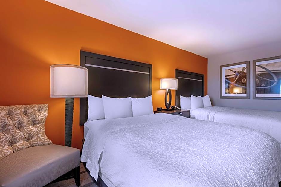 Hampton Inn By Hilton And Suites Columbus