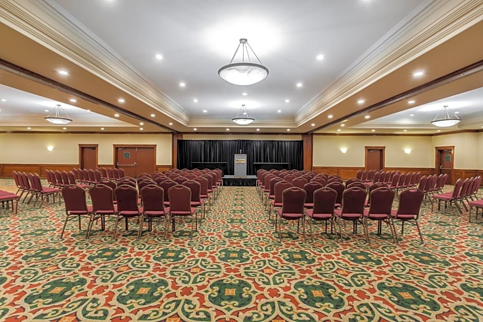 Wyndham Visalia