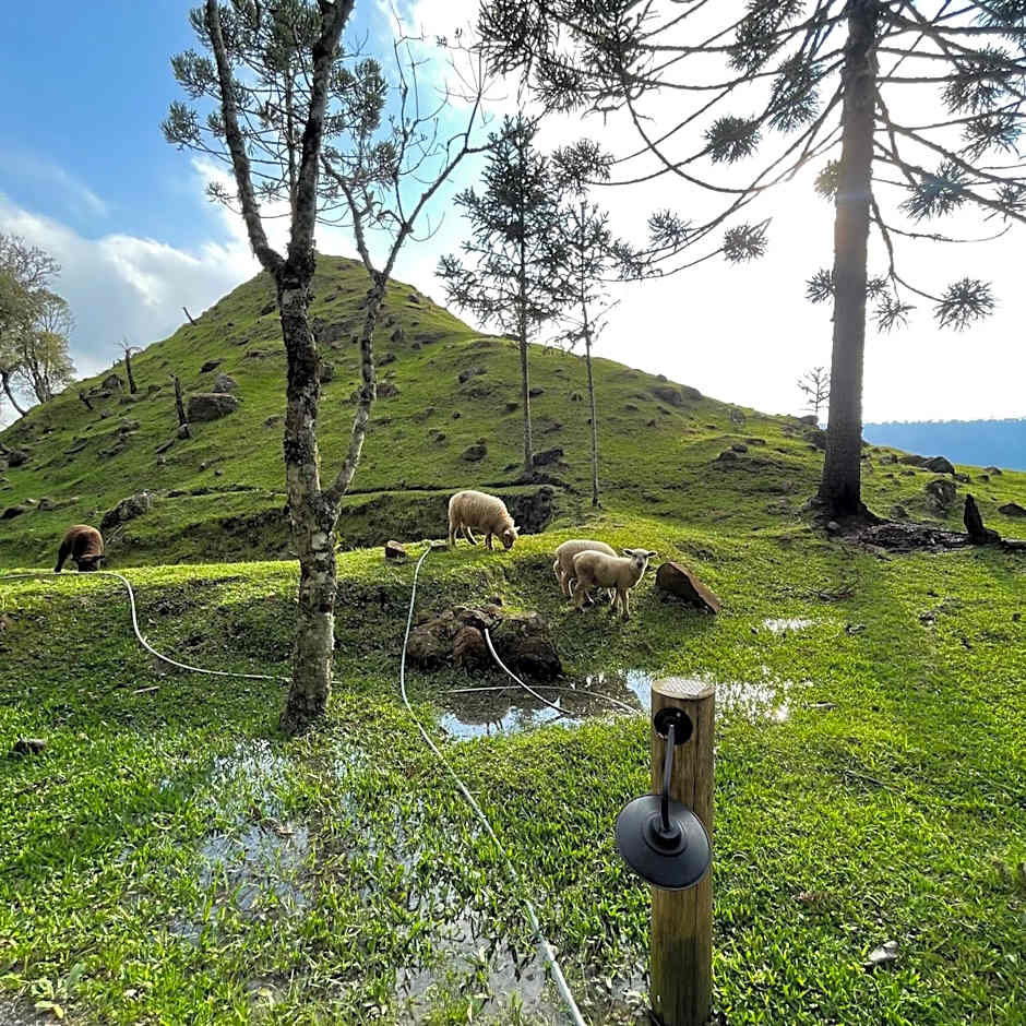 Pousada Colina dos Ventos - Cabana Monte!