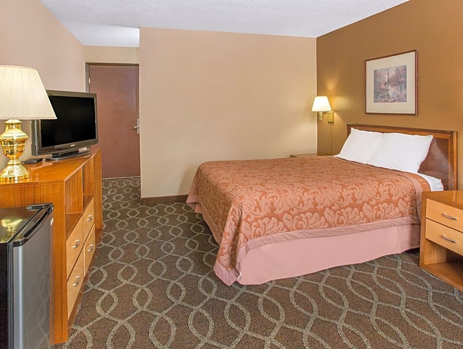 Days Inn by Wyndham Denison IA