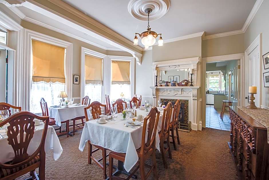 O Canada House Bed & Breakfast